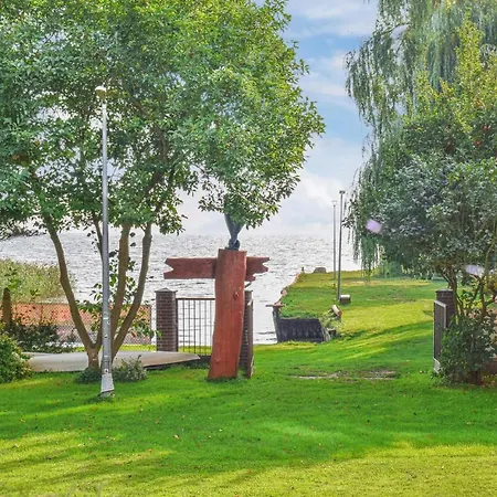 3 Bedroom Nice Apartment In Wolin Appartamento Wolin