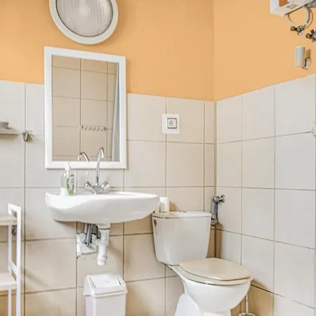 3 Bedroom Nice Apartment In Wolin Wolin